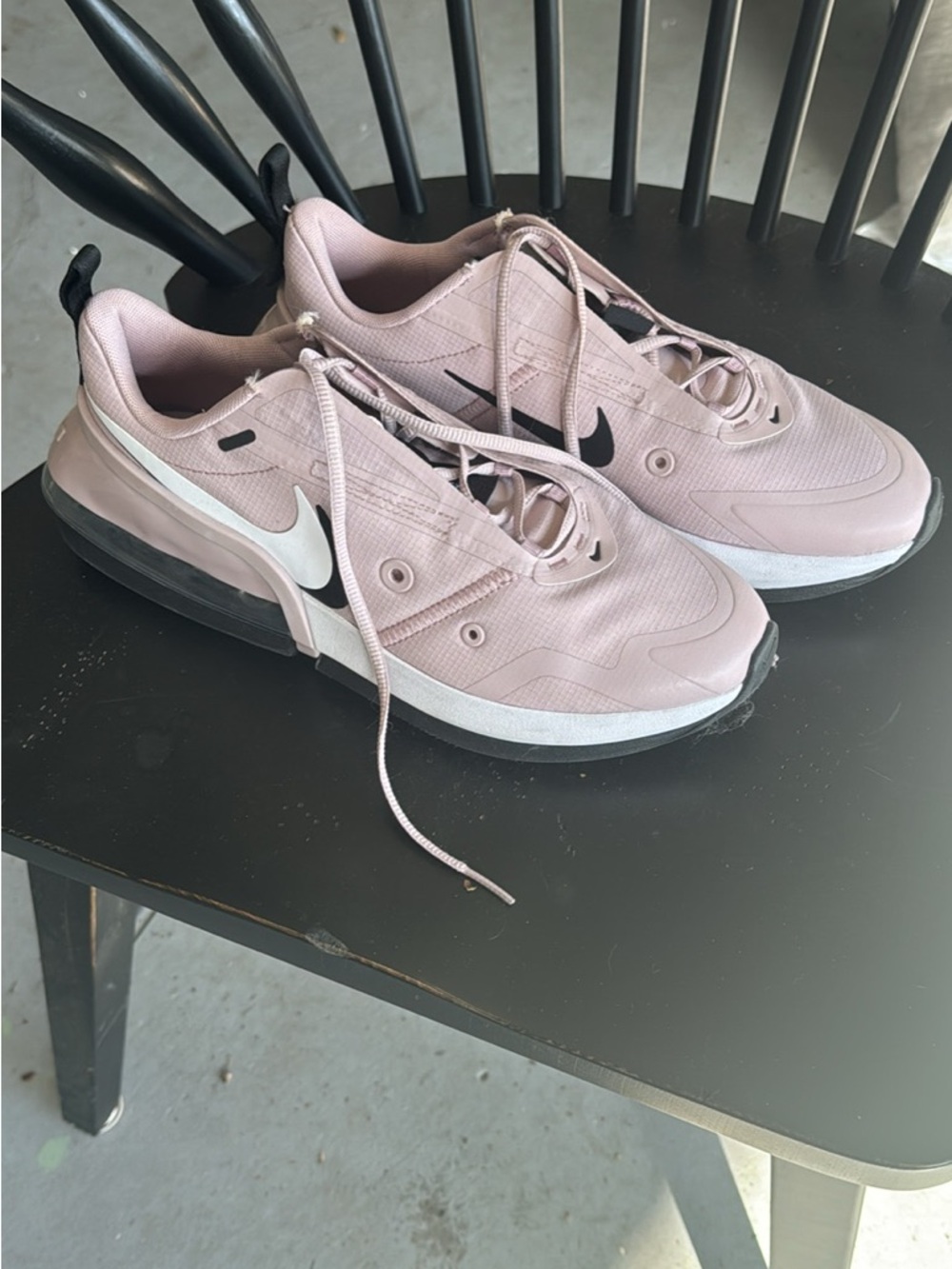 Nike Women's Pink and Black Casual Sneakers